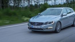 Volvo V60 Facelifting (2014) - widok z przodu