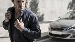 Peugeot 308 II (2014) - przód - inne ujęcie