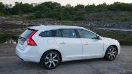 Volvo V60 Plug-In Hybrid Facelifting (2014) - prawy bok