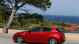 Alfa Romeo Giulietta Quadrifoglio Verde 2014 - lewy bok