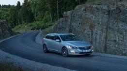 Volvo V60 Facelifting (2014) - widok z przodu