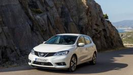 Nissan Pulsar 1.5 dCi (2014) - widok z przodu