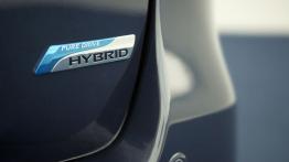 Nissan Pathfinder IV Hybrid (2014) - emblemat