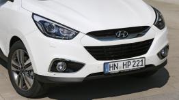 Hyundai ix35 Facelifting (2014) - przód - reflektory wyłączone