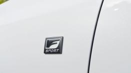 Lexus GS IV 300h F-Sport (2014) - emblemat boczny