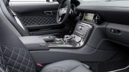 Mercedes SLS AMG GT Roadster Final Edition (2014) - kokpit