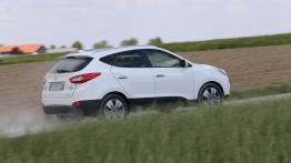 Hyundai ix35 Facelifting (2014) - prawy bok