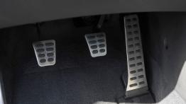 Hyundai Elantra Sedan Sport (2014) - pedały