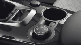 Peugeot 3008 Facelifting (2014) - tunel środkowy między fotelami