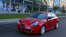 Alfa Romeo Giulietta Quadrifoglio Verde 2014 - lewy bok