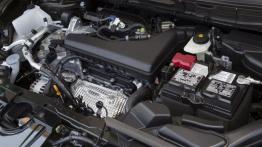 Nissan Rogue 2014 - silnik
