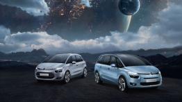 Citroen Grand C4 Picasso II (2014) - przód - reflektory włączone