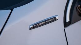 Volvo V60 Plug-In Hybrid Facelifting (2014) - emblemat boczny