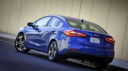 Kia Forte 2014 - widok z tyłu