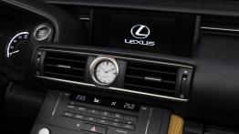 Lexus RC (2014) - ekran systemu multimedialnego