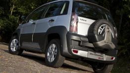 Fiat Idea Adventure 1.8 16V Facelifting (2014) - widok z tyłu