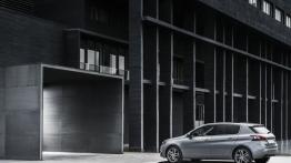 Peugeot 308 II (2014) - lewy bok
