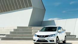 Nissan Pulsar 1.5 dCi (2014) - widok z przodu
