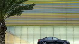 Mercedes klasy S W222 (2014) - prawy bok