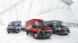 Fiat Ducato III Facelifting Panorama (2014) - przód - reflektory włączone