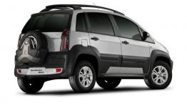 Fiat Idea Adventure 1.8 16V Facelifting (2014) - tył - reflektory wyłączone