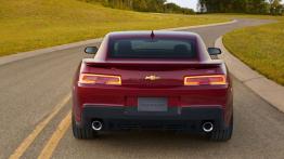 Chevrolet Camaro V SS Facelifting (2014) - widok z tyłu