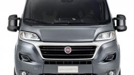 Fiat Ducato III Facelifting Panorama (2014) - przód - reflektory włączone