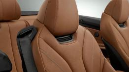 BMW serii 4 Cabriolet (2014) - zagłówek na fotelu pasażera, widok z przodu