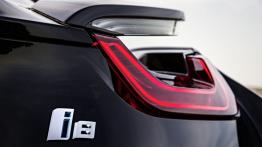 BMW i8 (2014) - emblemat