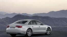 Audi A8 TFSI quattro Facelifting (2014) - widok z tyłu