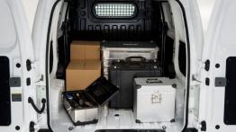 Nissan e-NV200 Van (2014) - przestrzeń ładunkowa - widok z tyłu