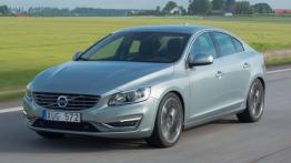 Volvo S60 Facelifting (2014) - widok z przodu
