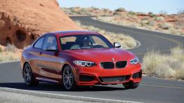 BMW M235i Coupe (2014) - widok z przodu