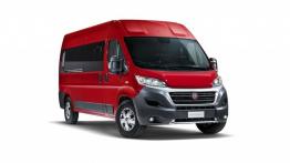 Fiat Ducato III Facelifting Panorama (2014) - przód - reflektory włączone