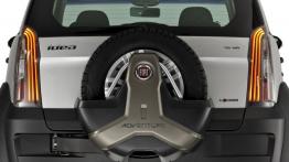 Fiat Idea Adventure 1.8 16V Facelifting (2014) - tył - inne ujęcie