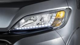 Fiat Ducato III Facelifting Panorama (2014) - lewy przedni reflektor - włączony