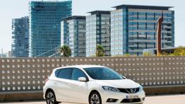 Nissan Pulsar 1.5 dCi (2014) - widok z przodu
