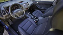 Kia Forte 2014 - pełny panel przedni