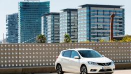 Nissan Pulsar 1.5 dCi (2014) - widok z przodu