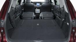 Toyota Highlander III (2014) - tylna kanapa złożona, widok z bagażnika