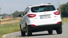 Hyundai ix35 Facelifting (2014) - widok z tyłu