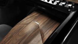 Peugeot Exalt Concept (2014) - tunel środkowy między fotelami