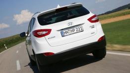 Hyundai ix35 Facelifting (2014) - widok z tyłu