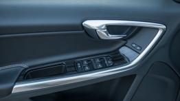 Volvo V60 Plug-In Hybrid Facelifting (2014) - drzwi kierowcy od wewnątrz