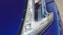 Nissan Juke Facelifting 1.2 DIG-T (2014) - lewy przedni reflektor - wyłączony