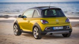 Opel Adam Rocks (2014) - widok z tyłu