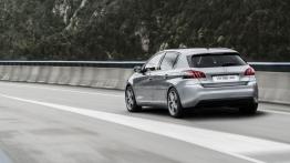 Peugeot 308 II (2014) - widok z tyłu