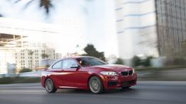 BMW M235i Coupe (2014) - prawy bok