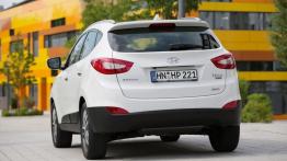 Hyundai ix35 Facelifting (2014) - widok z tyłu