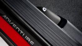 Fiat Idea Adventure 1.8 16V Facelifting (2014) - listwa progowa